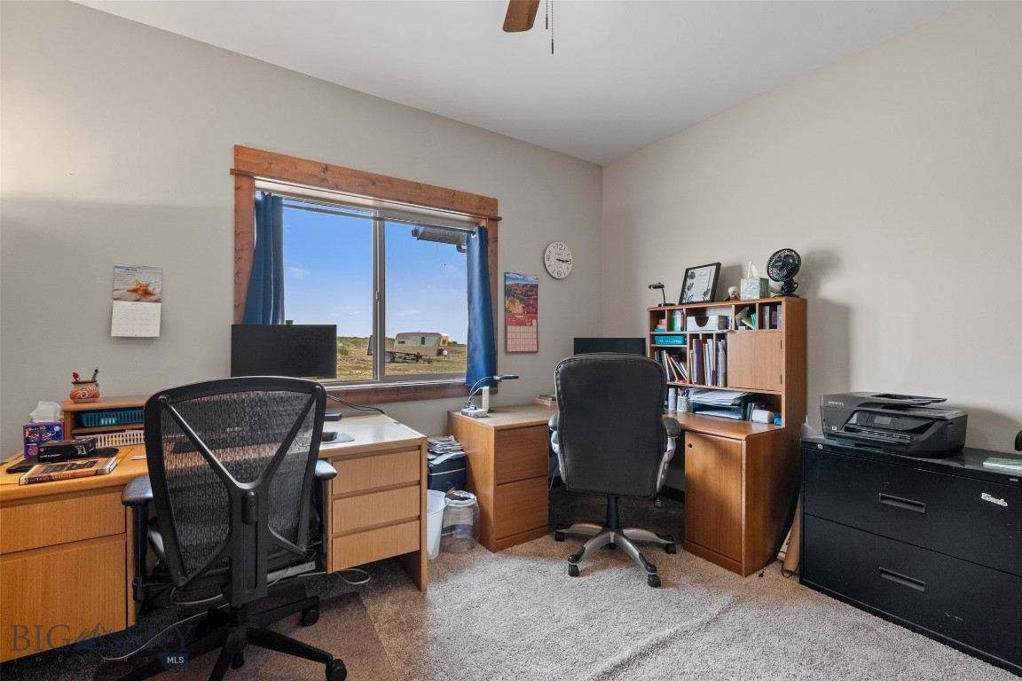 56 Wheatland Meadows Property Photo 41