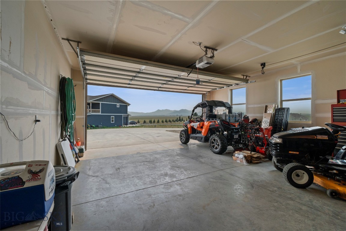 56 Wheatland Meadows Property Photo 44
