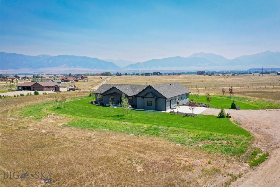5 Wheat Grass Court Property Photo 4