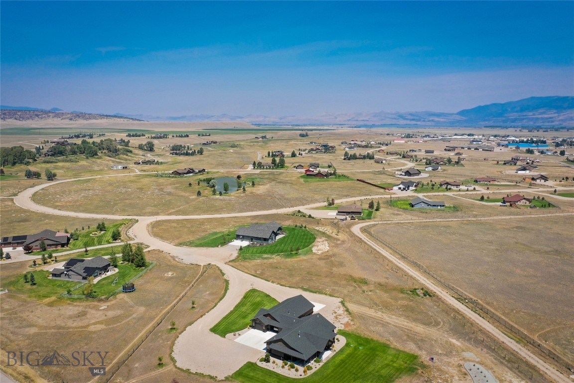5 Wheat Grass Court Property Photo 13