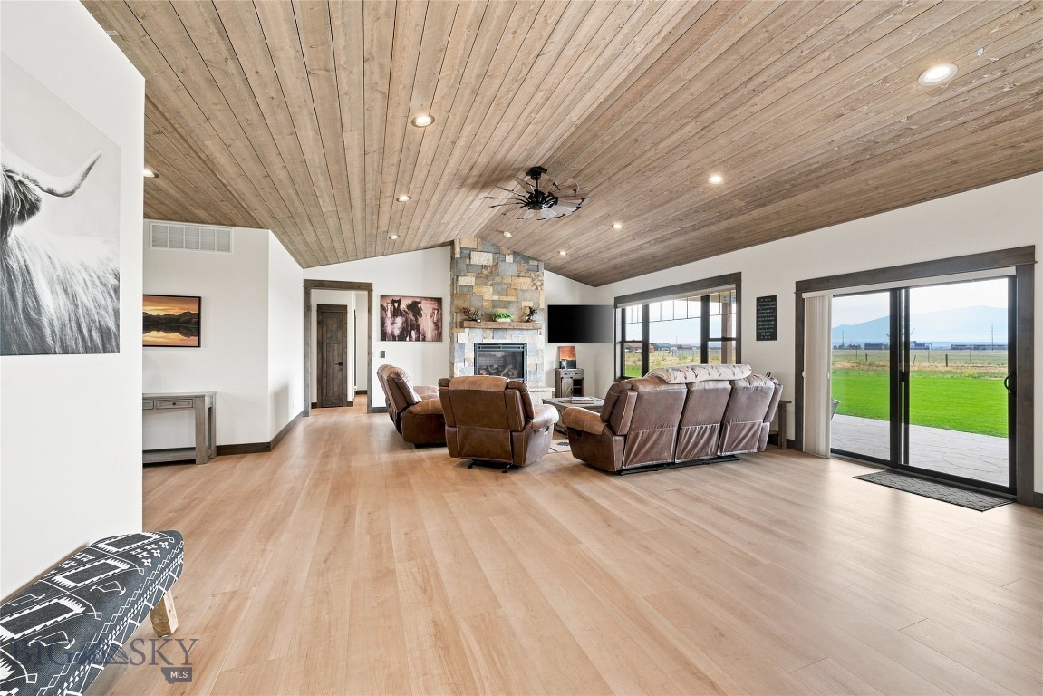 5 Wheat Grass Court Property Photo 27