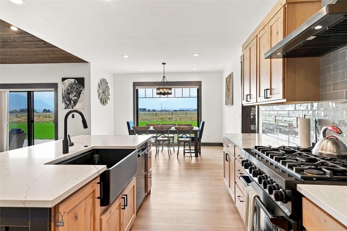5 Wheat Grass Court Property Photo 34