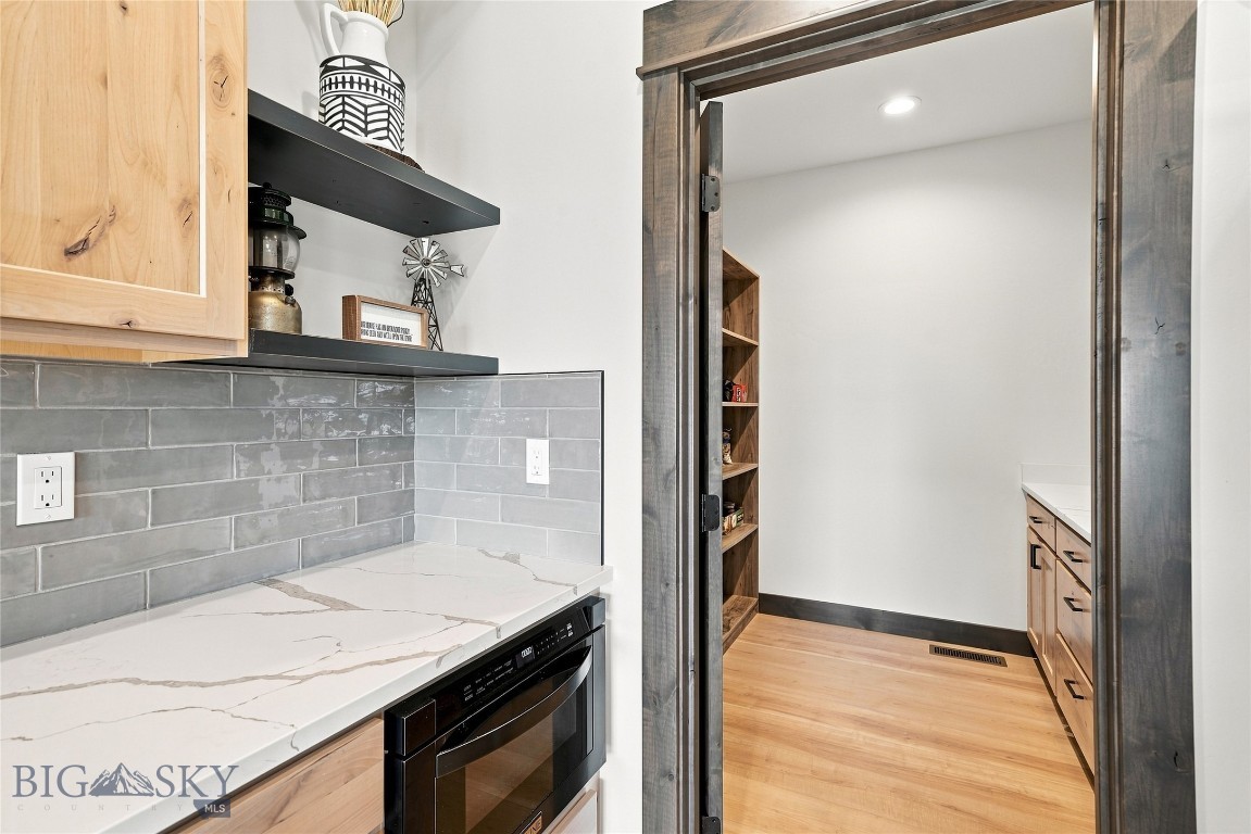 5 Wheat Grass Court Property Photo 37