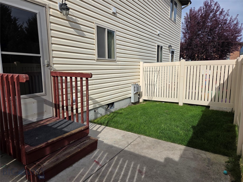 2943 Nevada Property Photo 3
