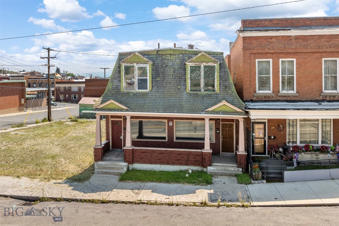 714 W Granite Property Photo 2