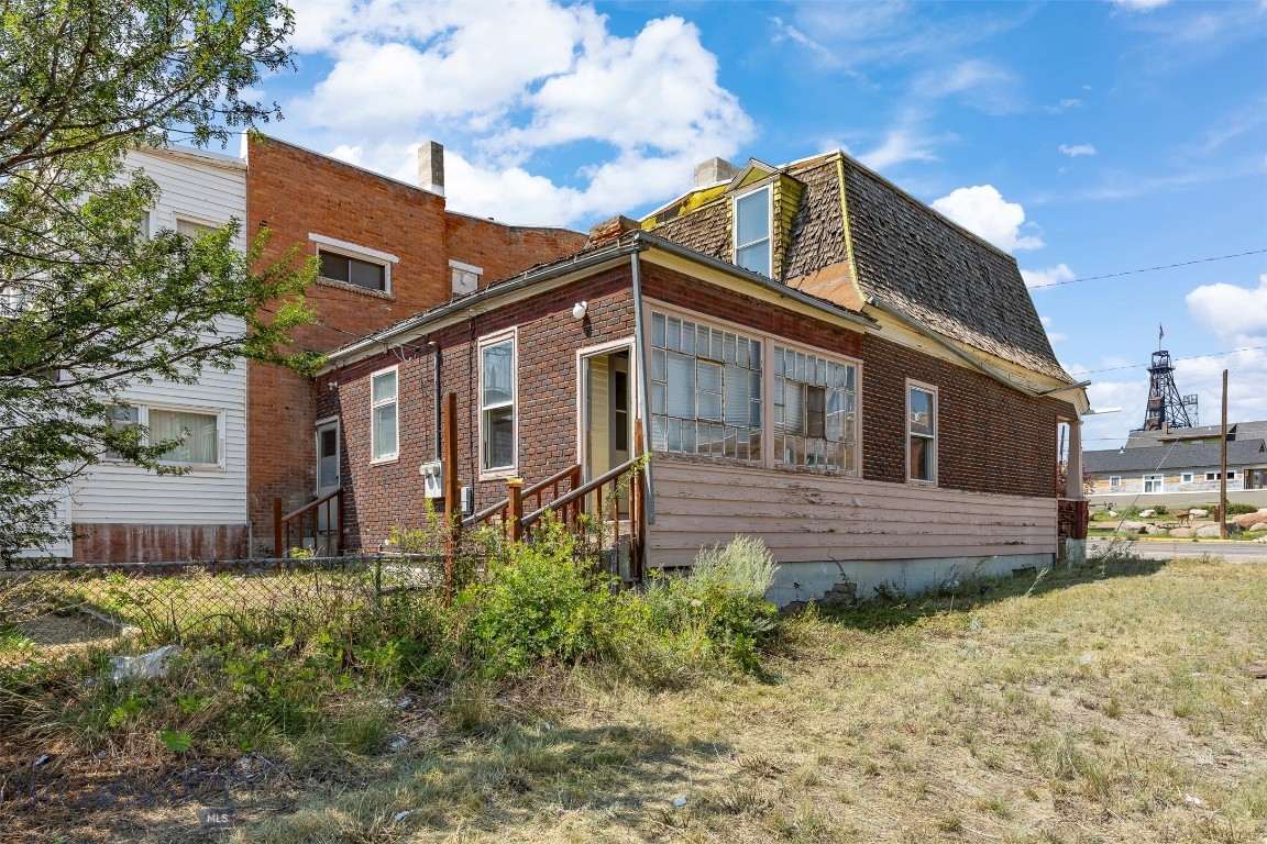 714 W Granite Property Photo 12