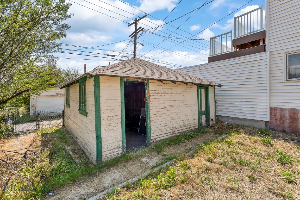 714 W Granite Property Photo 15
