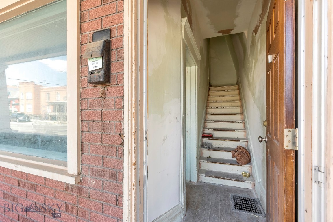 714 W Granite Property Photo 16