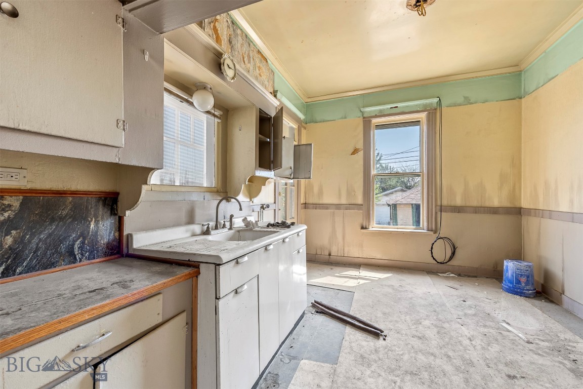 714 W Granite Property Photo 31