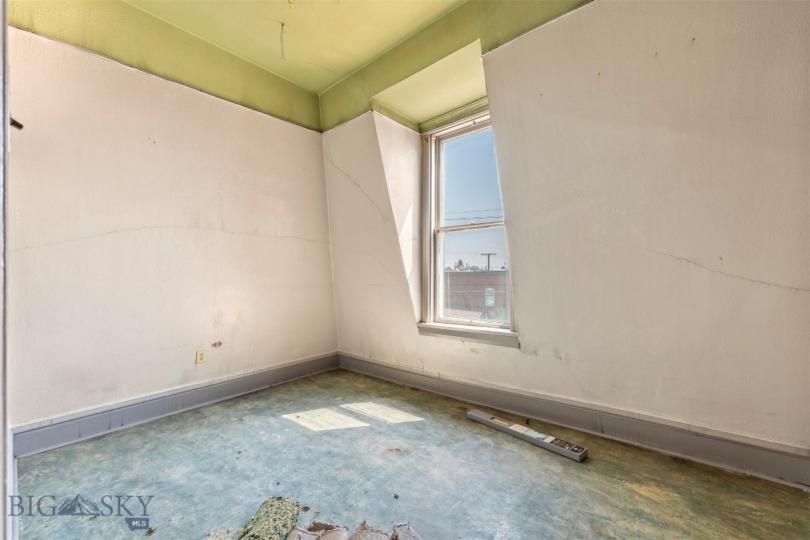 714 W Granite Property Photo 34