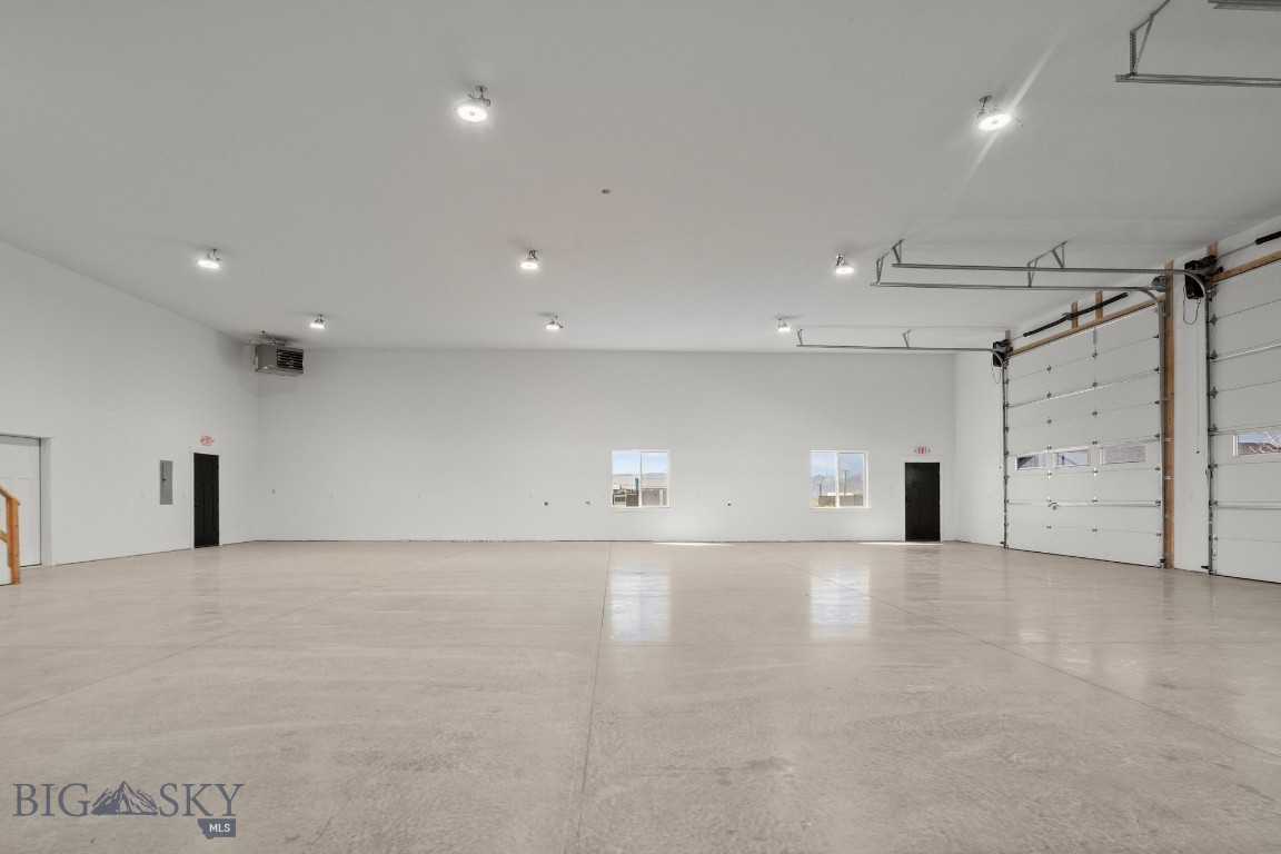 7535 Roughsawn Drive Property Photo 10