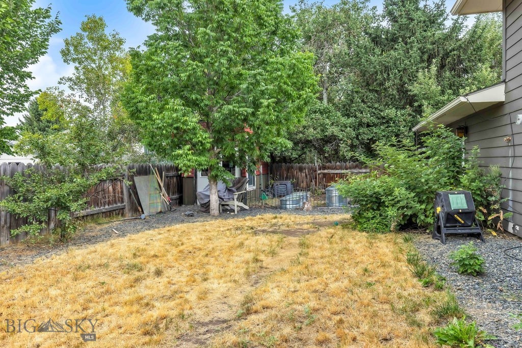 1411 S Rouse Avenue Property Photo 44