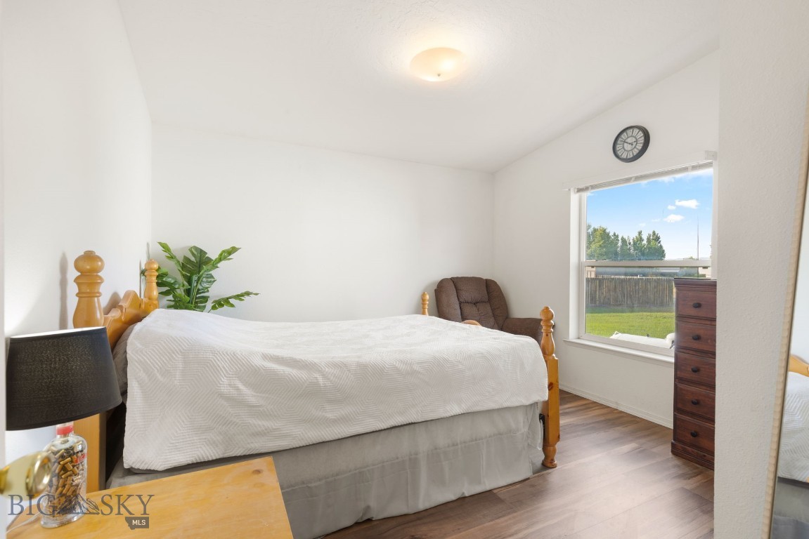 51 Topaz Property Photo 28