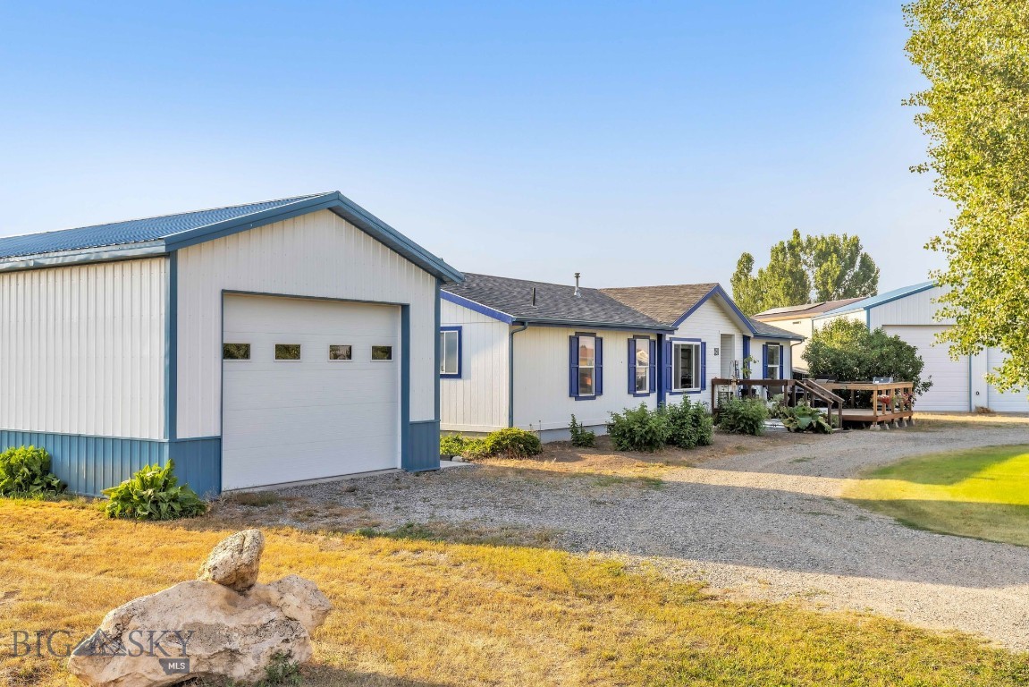 51 Topaz Property Photo 32