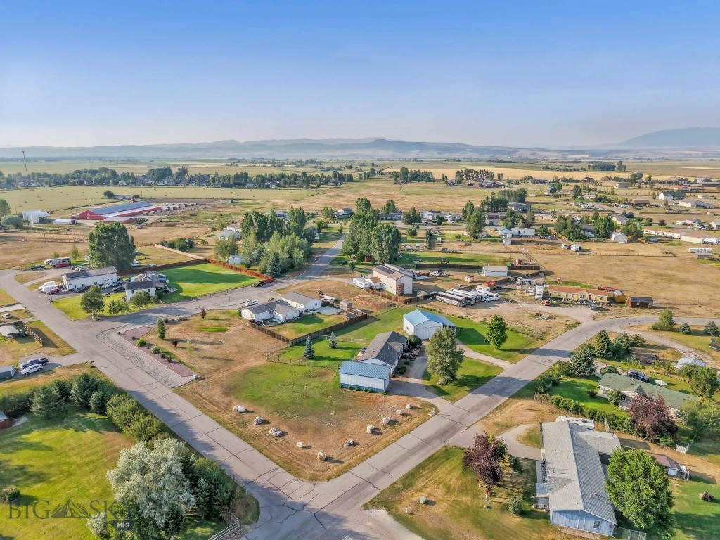 51 Topaz Property Photo 35