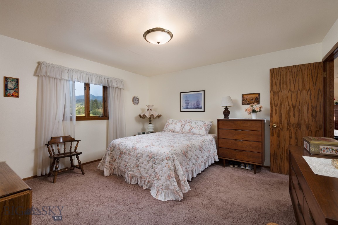 3250 Big Bear Road Property Photo 9