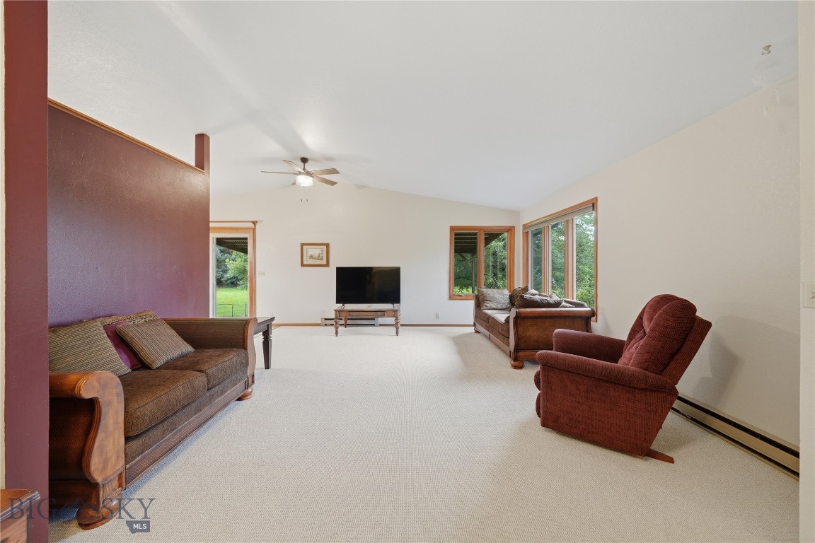410 Coulee Drive Property Photo 9