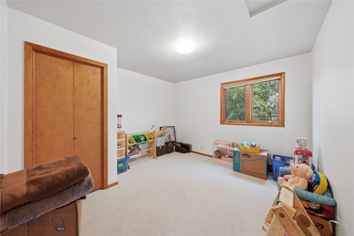 410 Coulee Drive Property Photo 11