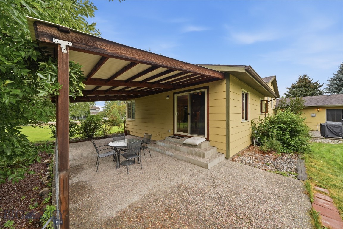 410 Coulee Drive Property Photo 34
