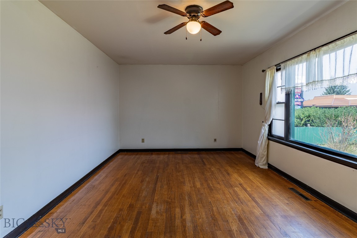 1920 Dewey Boulevard Property Photo 5