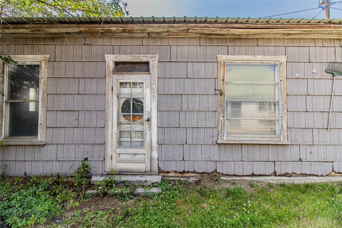 1920 Dewey Boulevard Property Photo 39