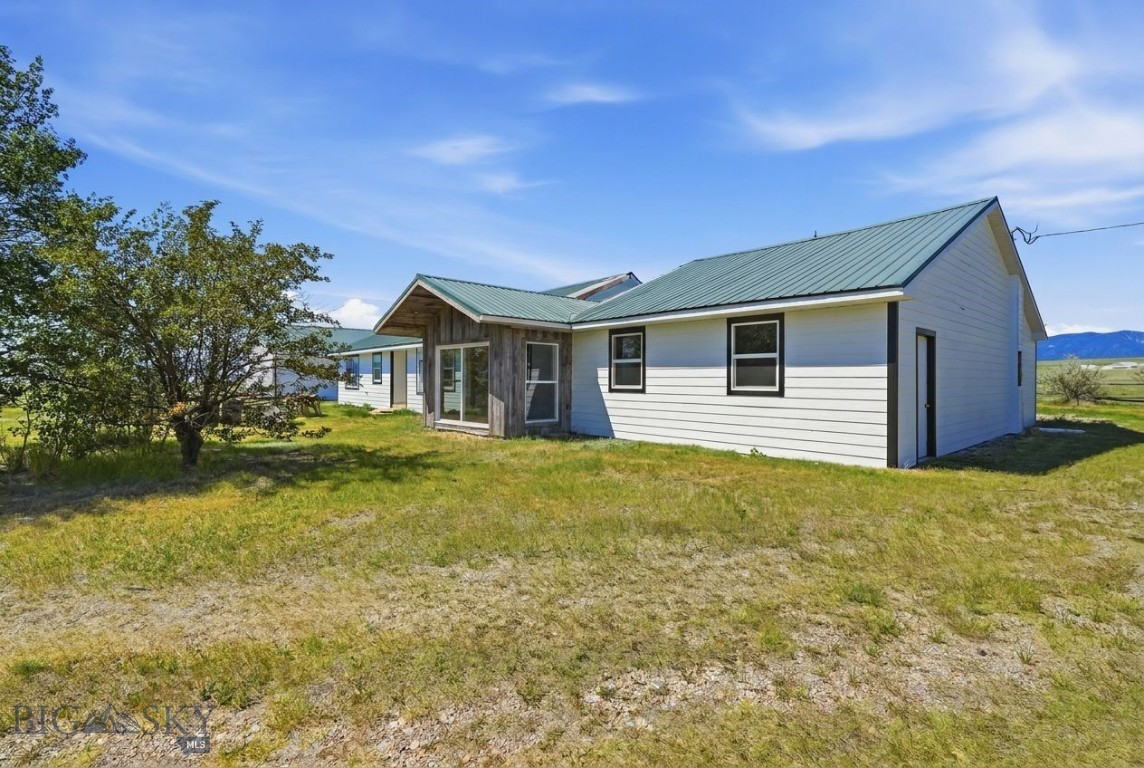 127 Airport Road Property Photo 1