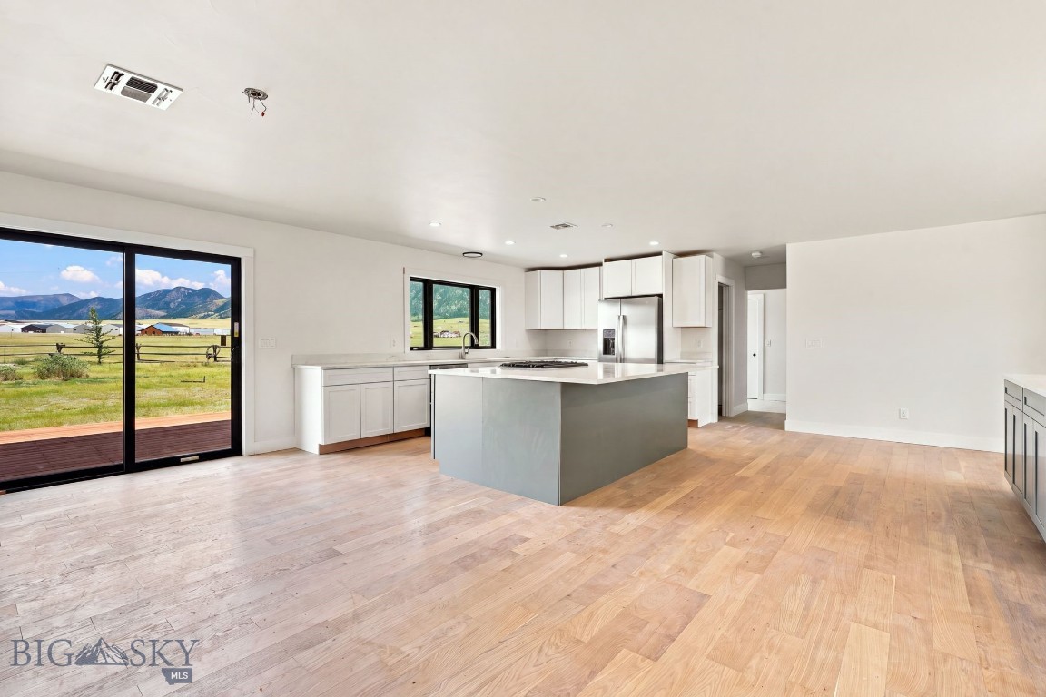 127 Airport Road Property Photo 9