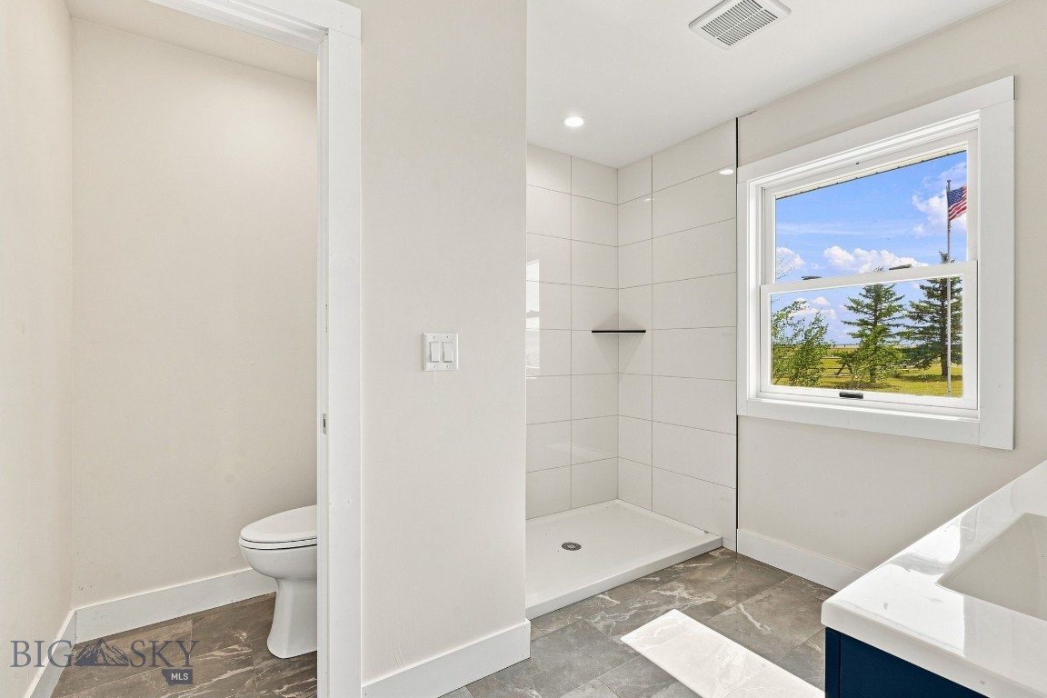 127 Airport Road Property Photo 18