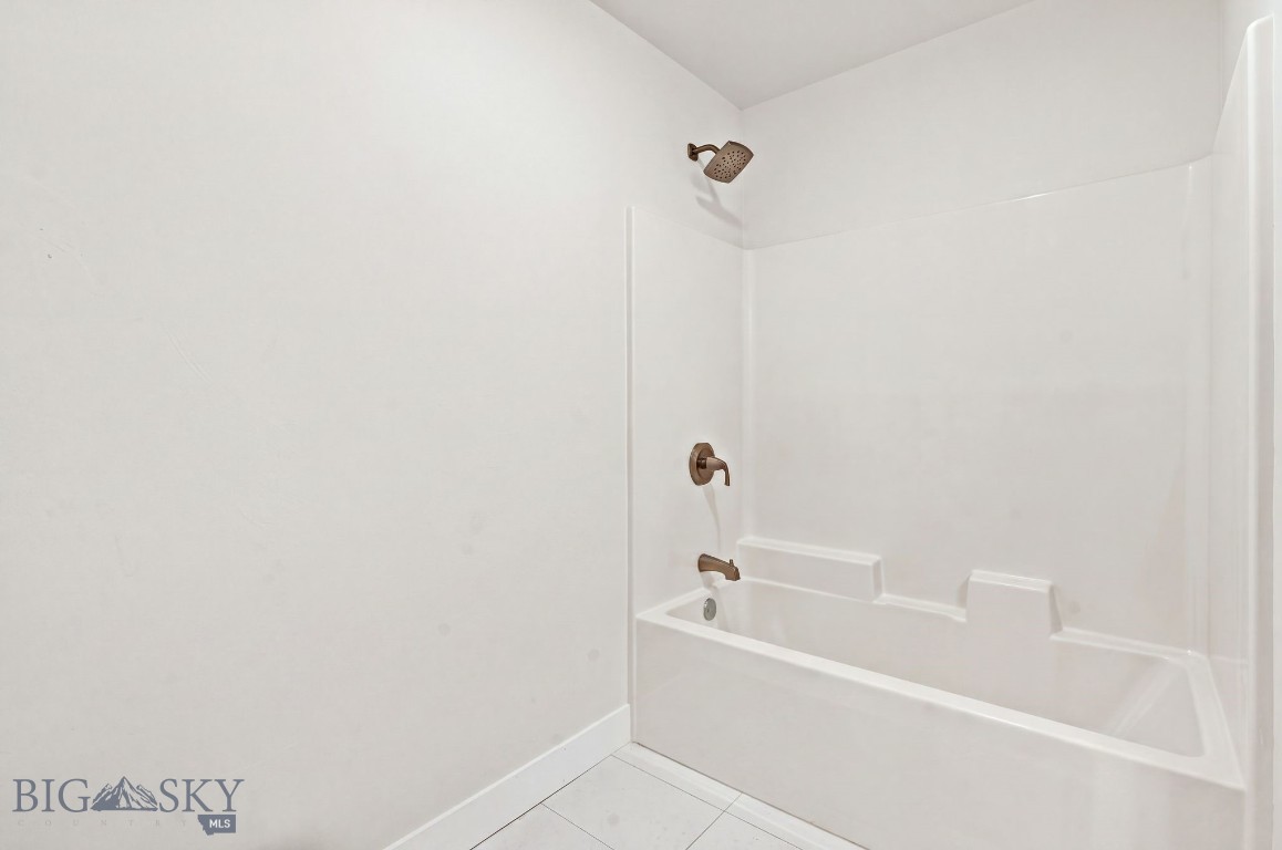 127 Airport Road Property Photo 23