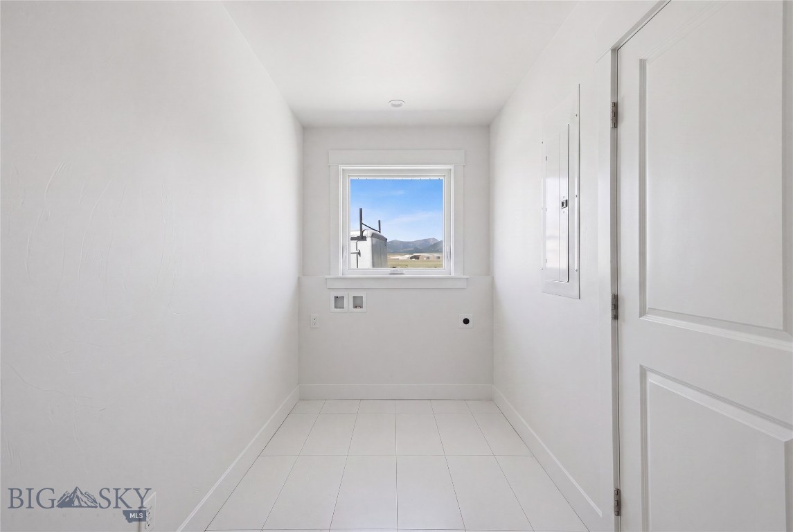 127 Airport Road Property Photo 24