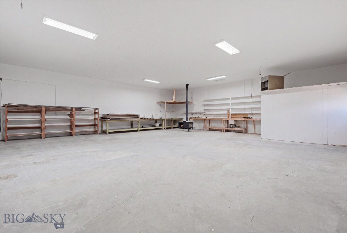 127 Airport Road Property Photo 31