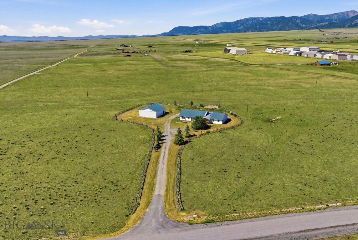 127 Airport Road Property Photo 36