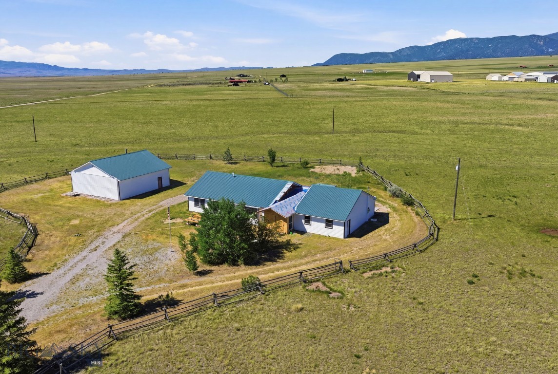 127 Airport Road Property Photo 41