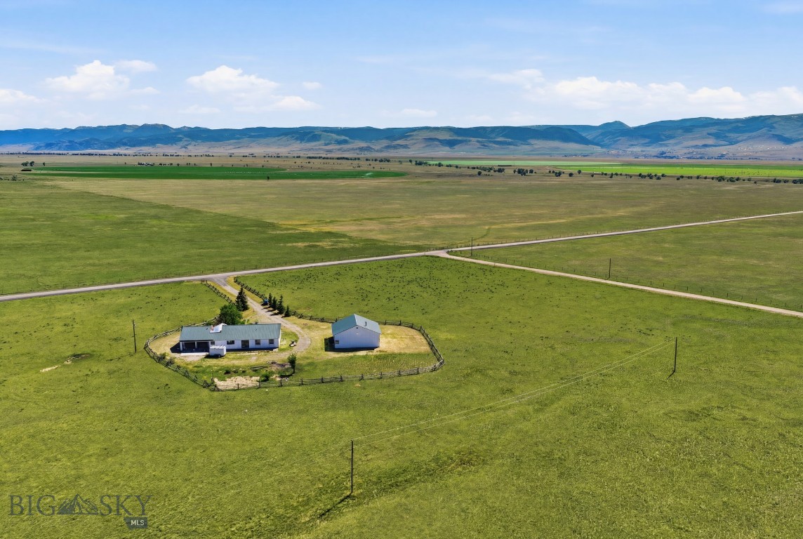 127 Airport Road Property Photo 44