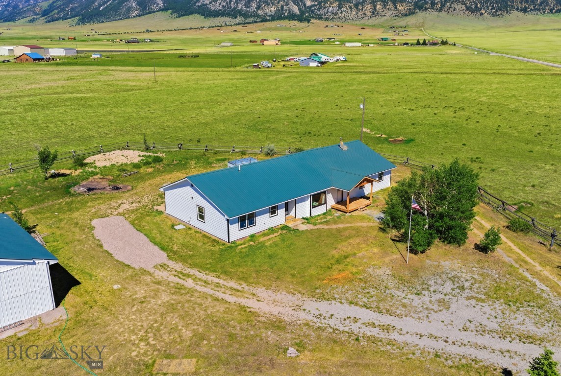 127 Airport Road Property Photo 45
