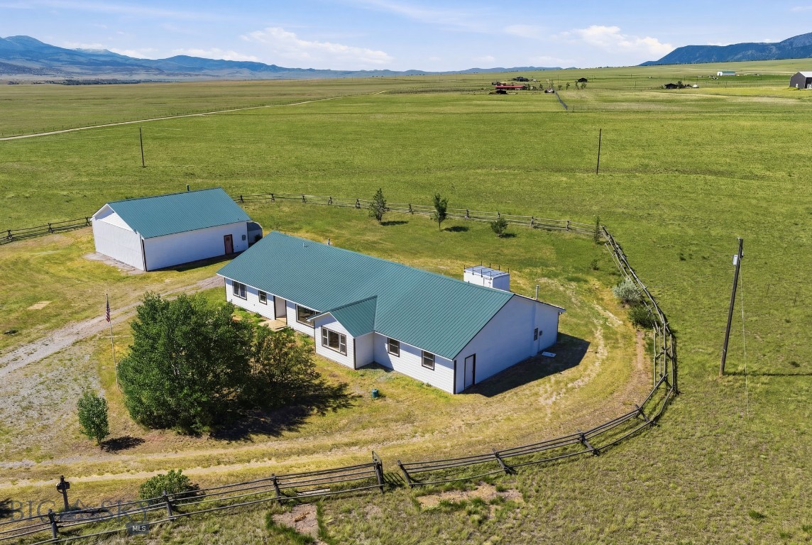 127 Airport Road Property Photo 46