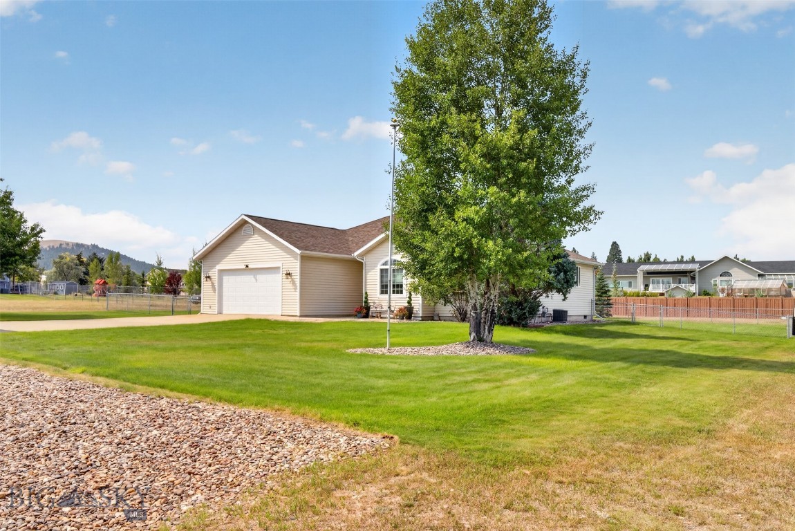 12 Sidewinder Loop Property Photo 1