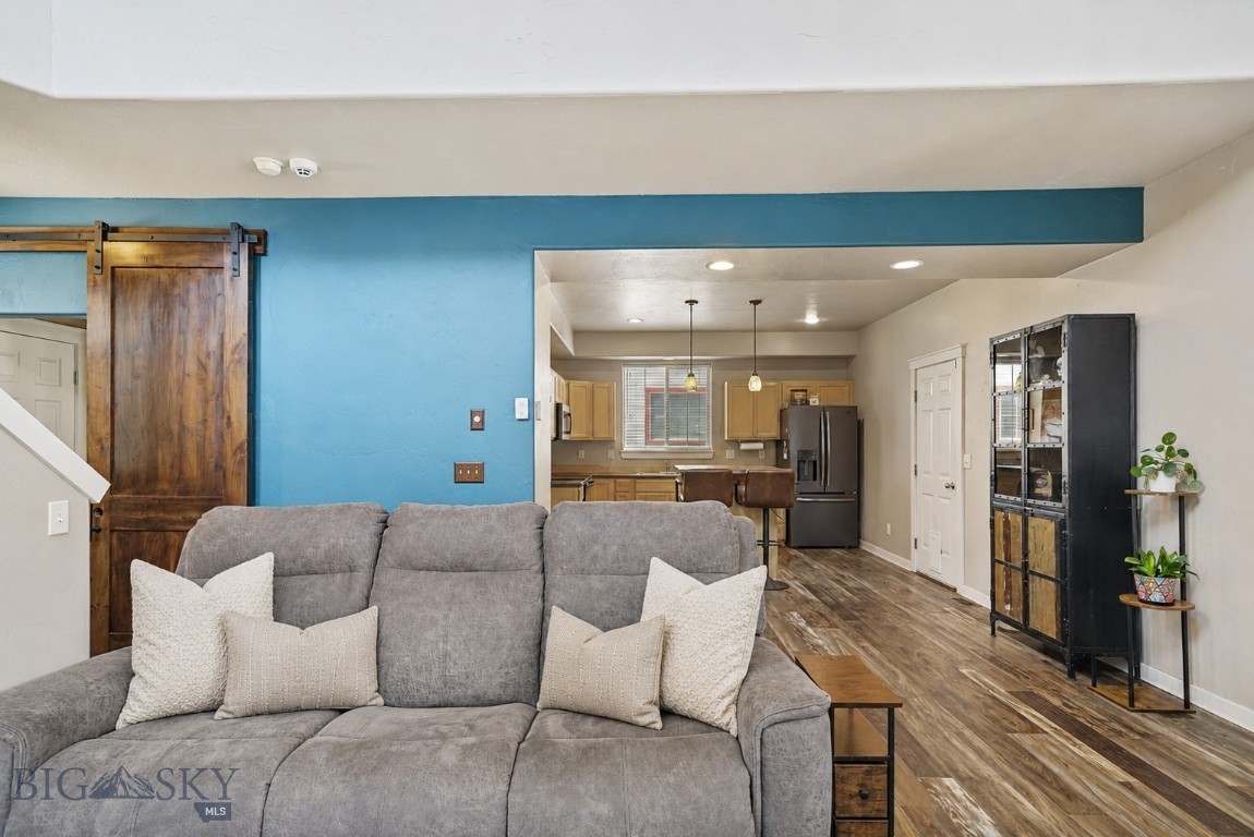 3911 Bosal Street Property Photo 6