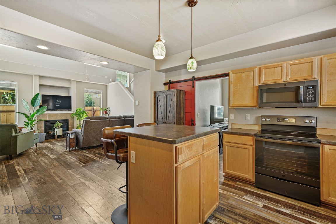 3911 Bosal Street Property Photo 8
