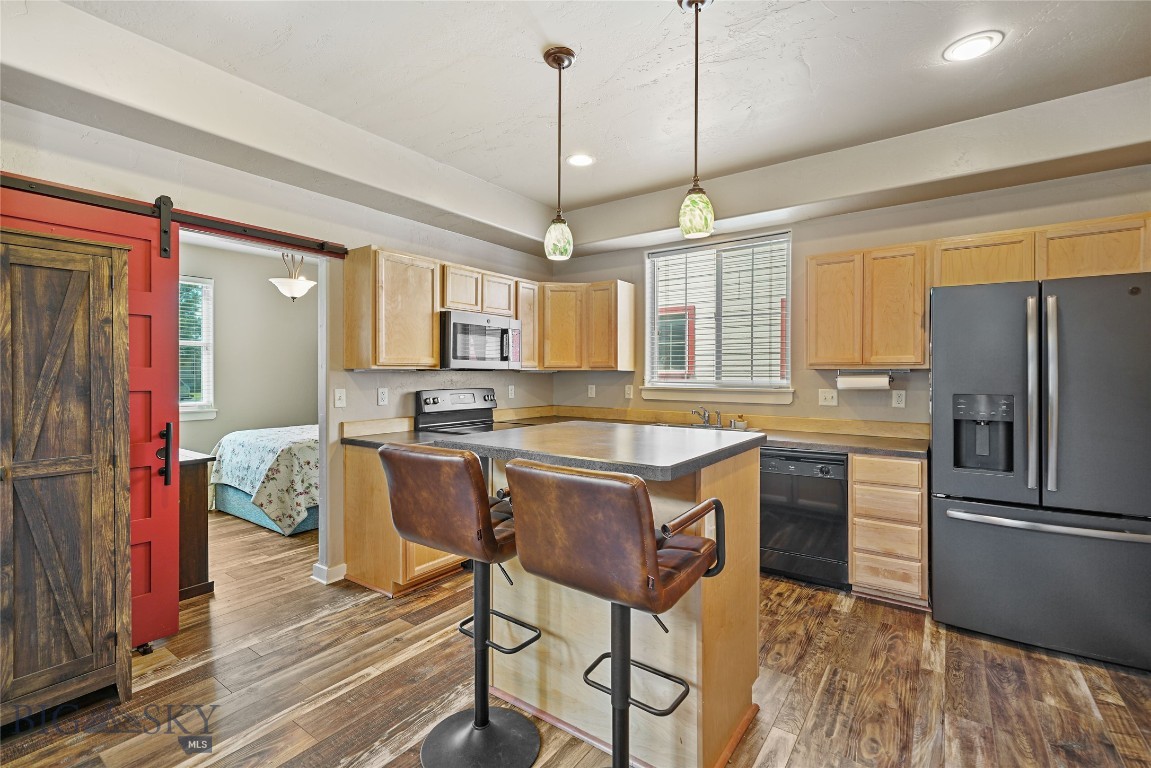 3911 Bosal Street Property Photo 13