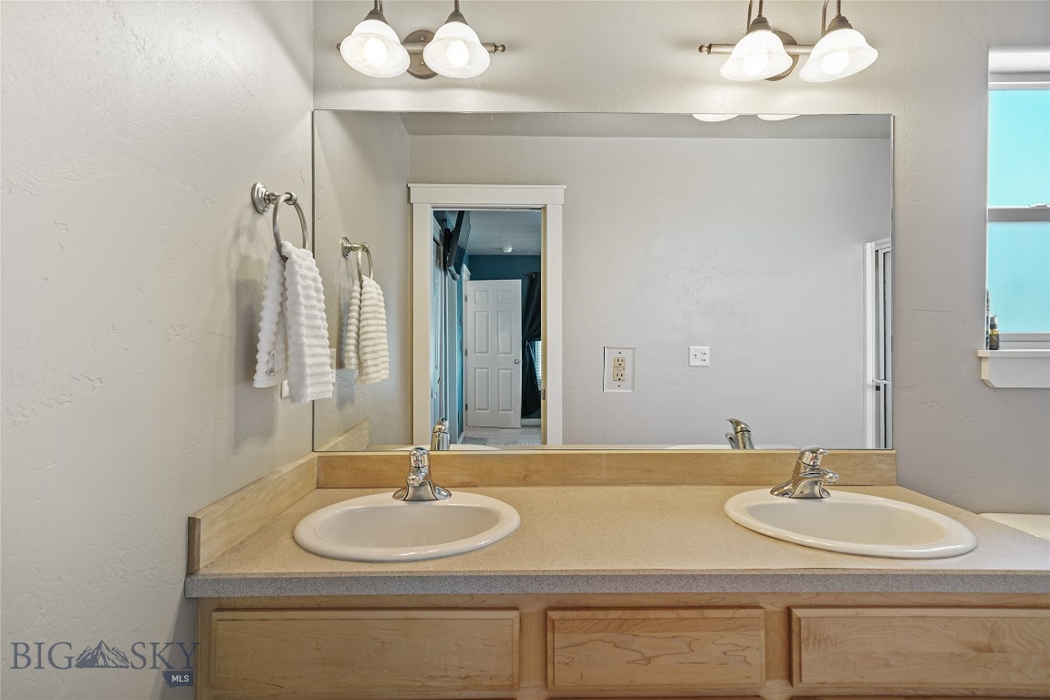 3911 Bosal Street Property Photo 35
