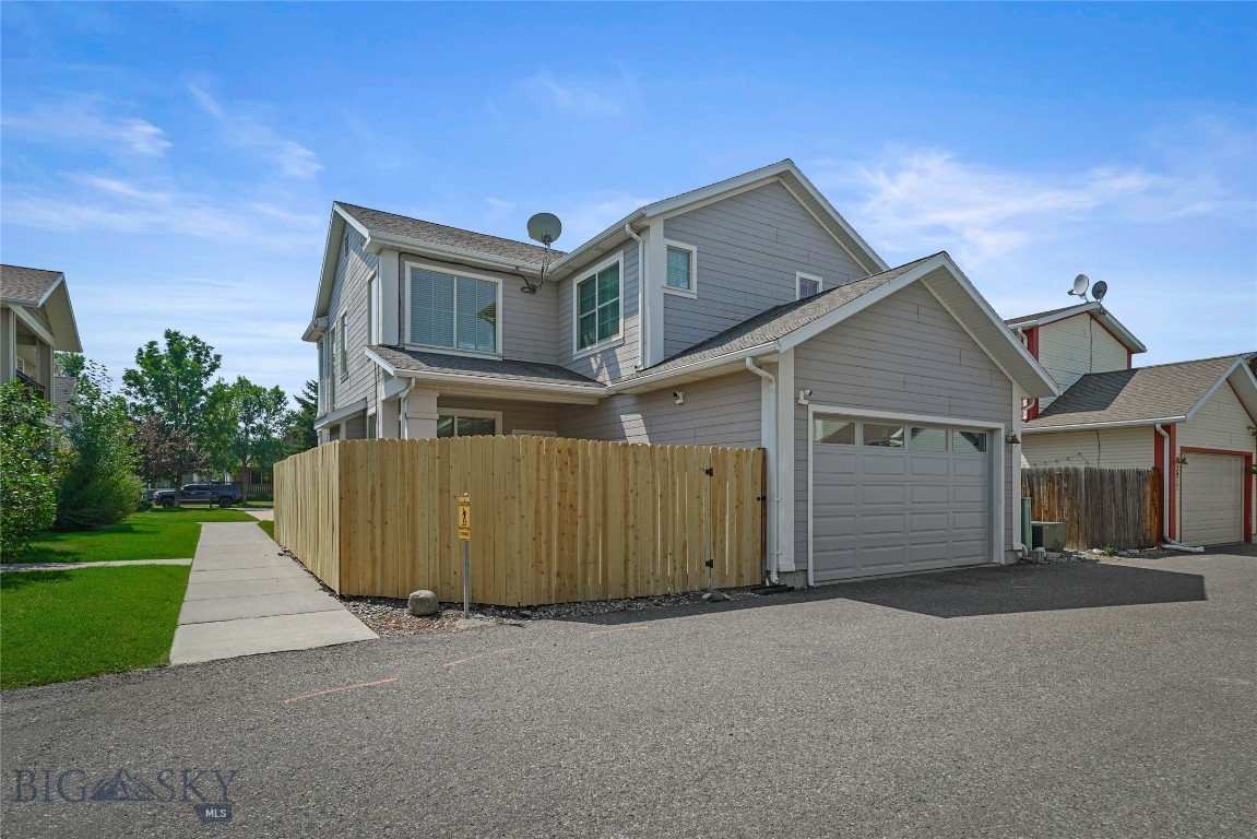 3911 Bosal Street Property Photo 39