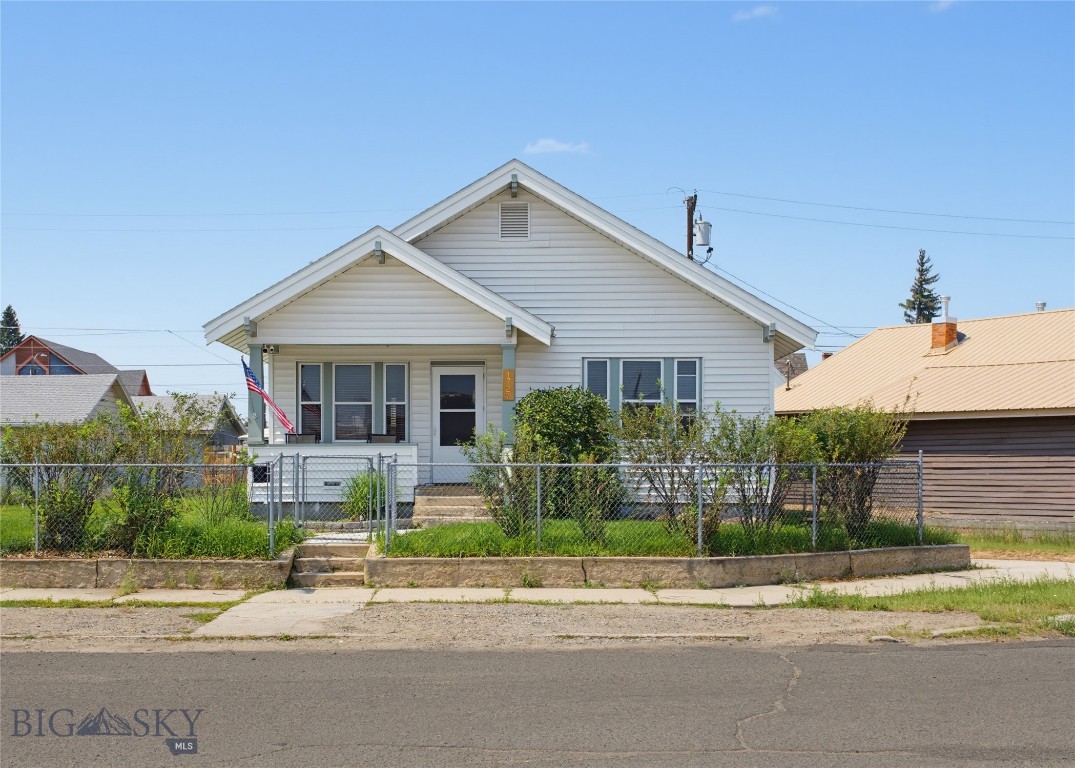 1727 Phillips Property Photo 1