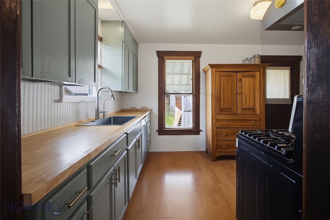 1727 Phillips Property Photo 4