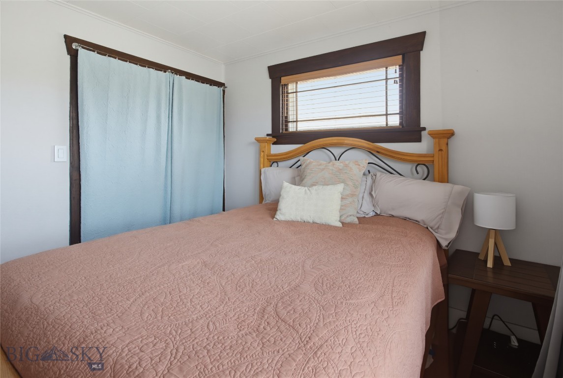 1727 Phillips Property Photo 11