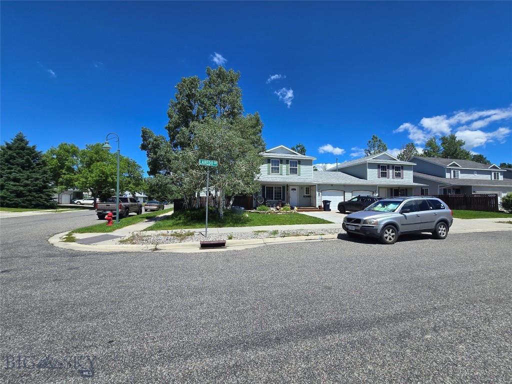 3607 Laredo Property Photo 1