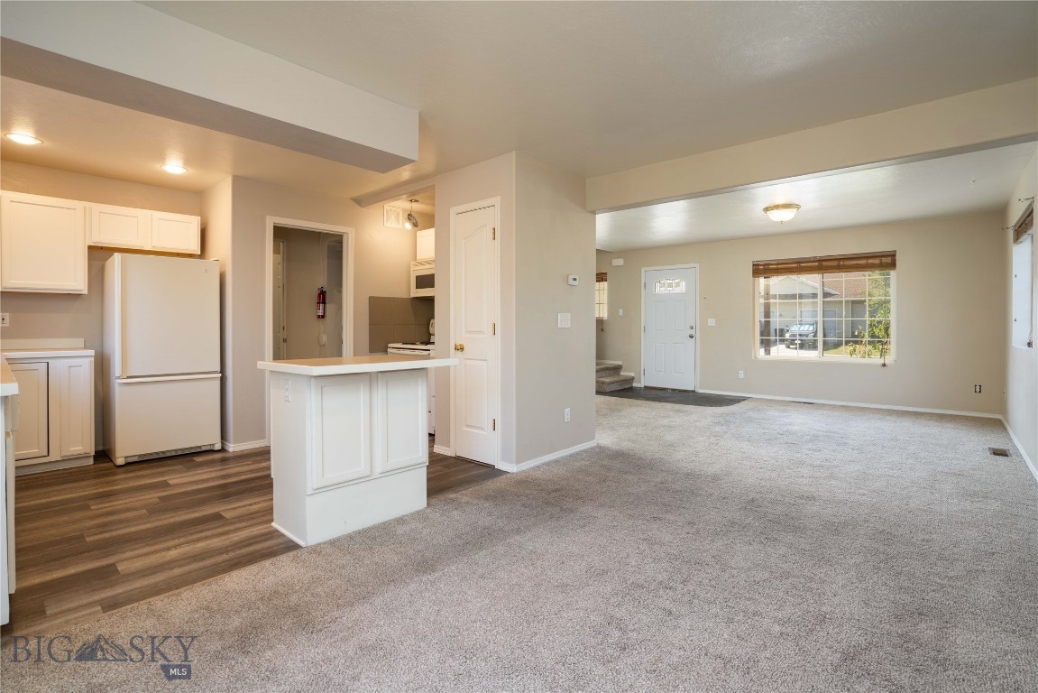 3607 Laredo Property Photo 5