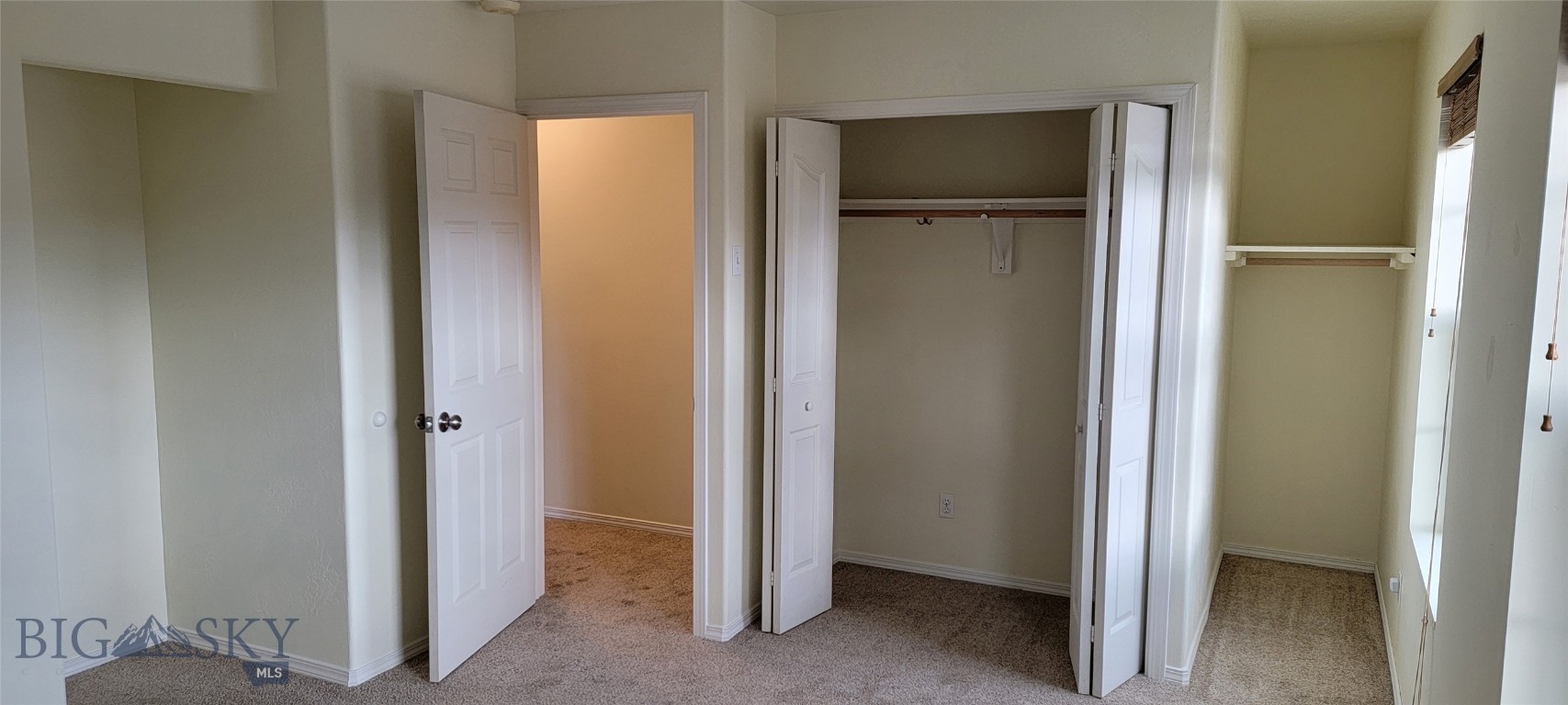 3607 Laredo Property Photo 17