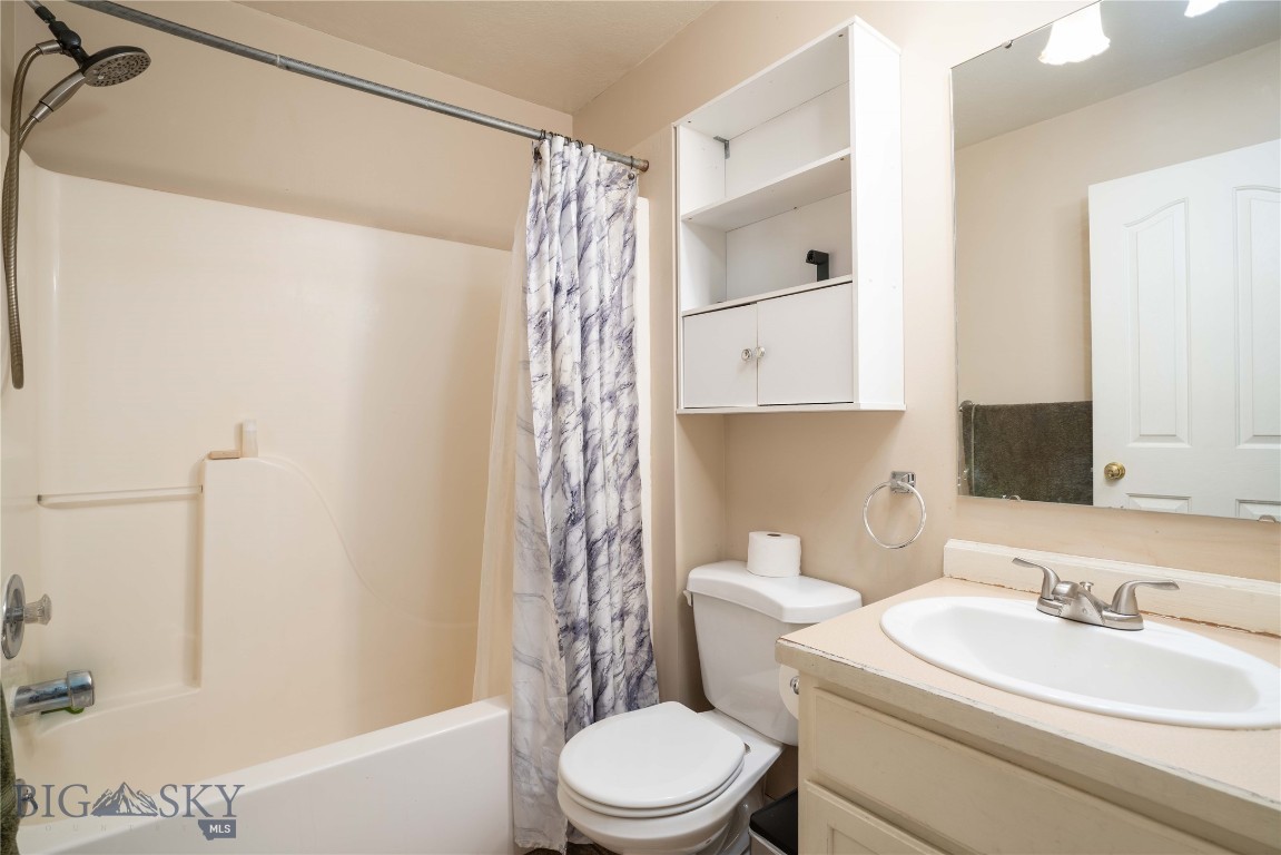 3607 Laredo Property Photo 28