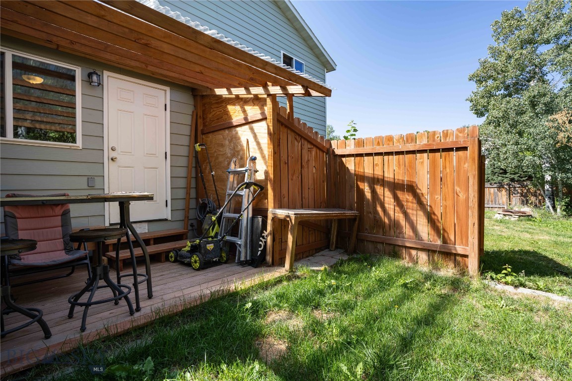 3607 Laredo Property Photo 29